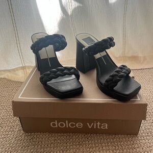 Dolce Vita Ashby Sandal -Black Stella